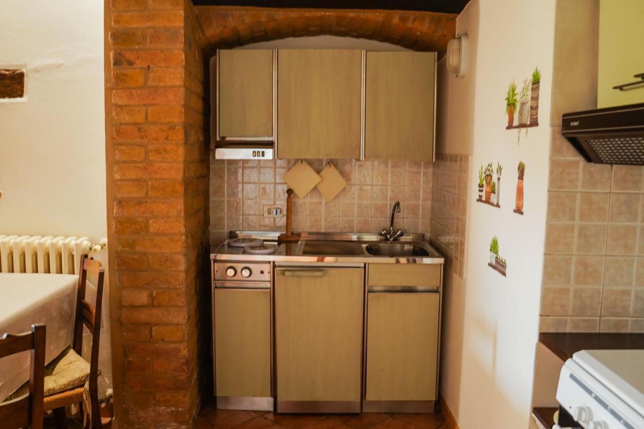 Agriturismo Podere Luchiano 아멜리아 외부 사진