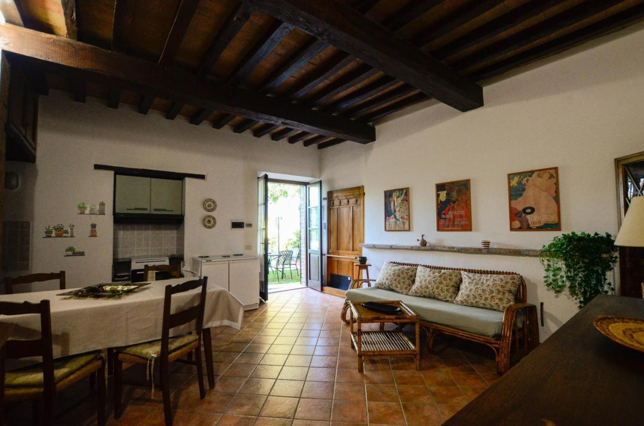 Agriturismo Podere Luchiano 아멜리아 외부 사진