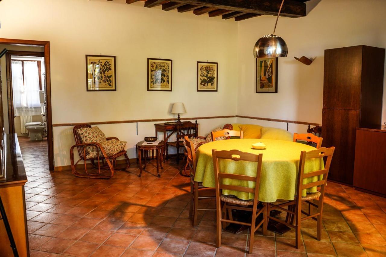 Agriturismo Podere Luchiano 아멜리아 외부 사진