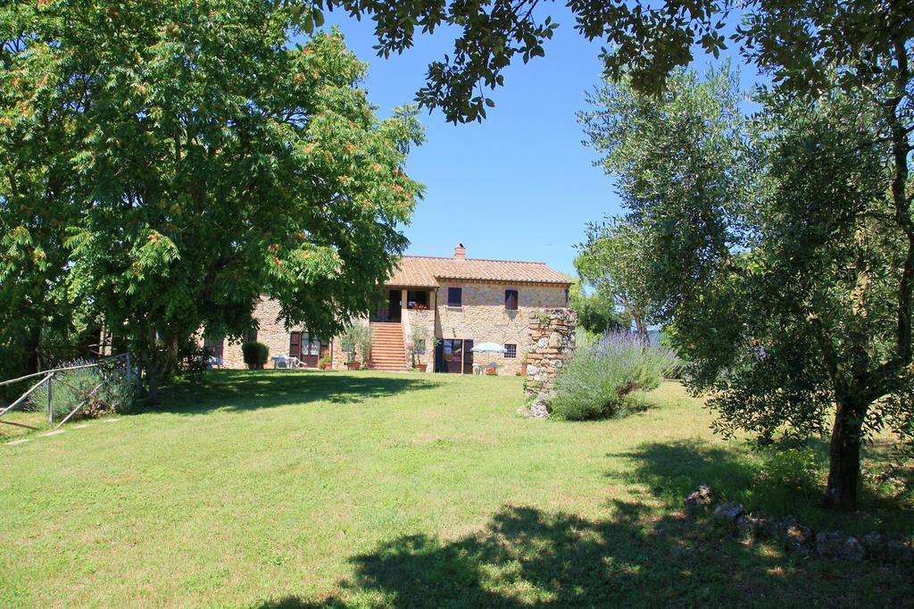 Agriturismo Podere Luchiano 아멜리아 외부 사진