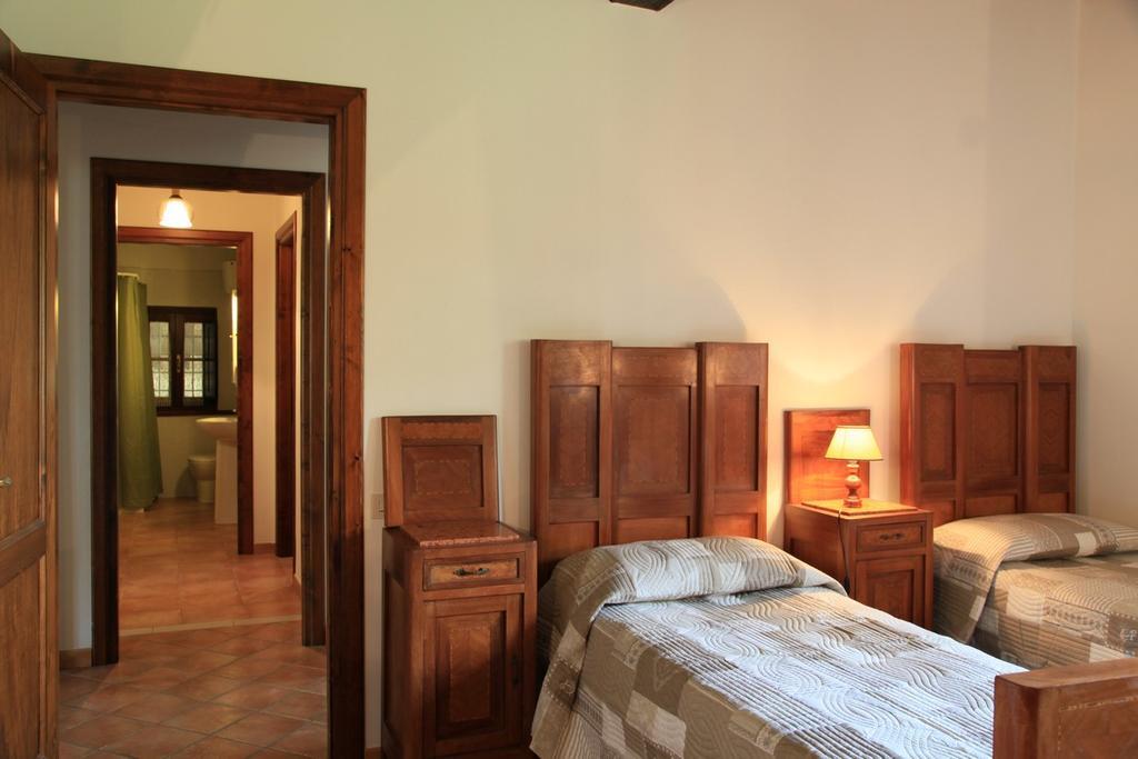 Agriturismo Podere Luchiano 아멜리아 외부 사진
