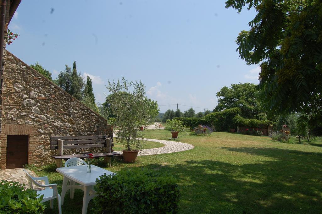 Agriturismo Podere Luchiano 아멜리아 외부 사진